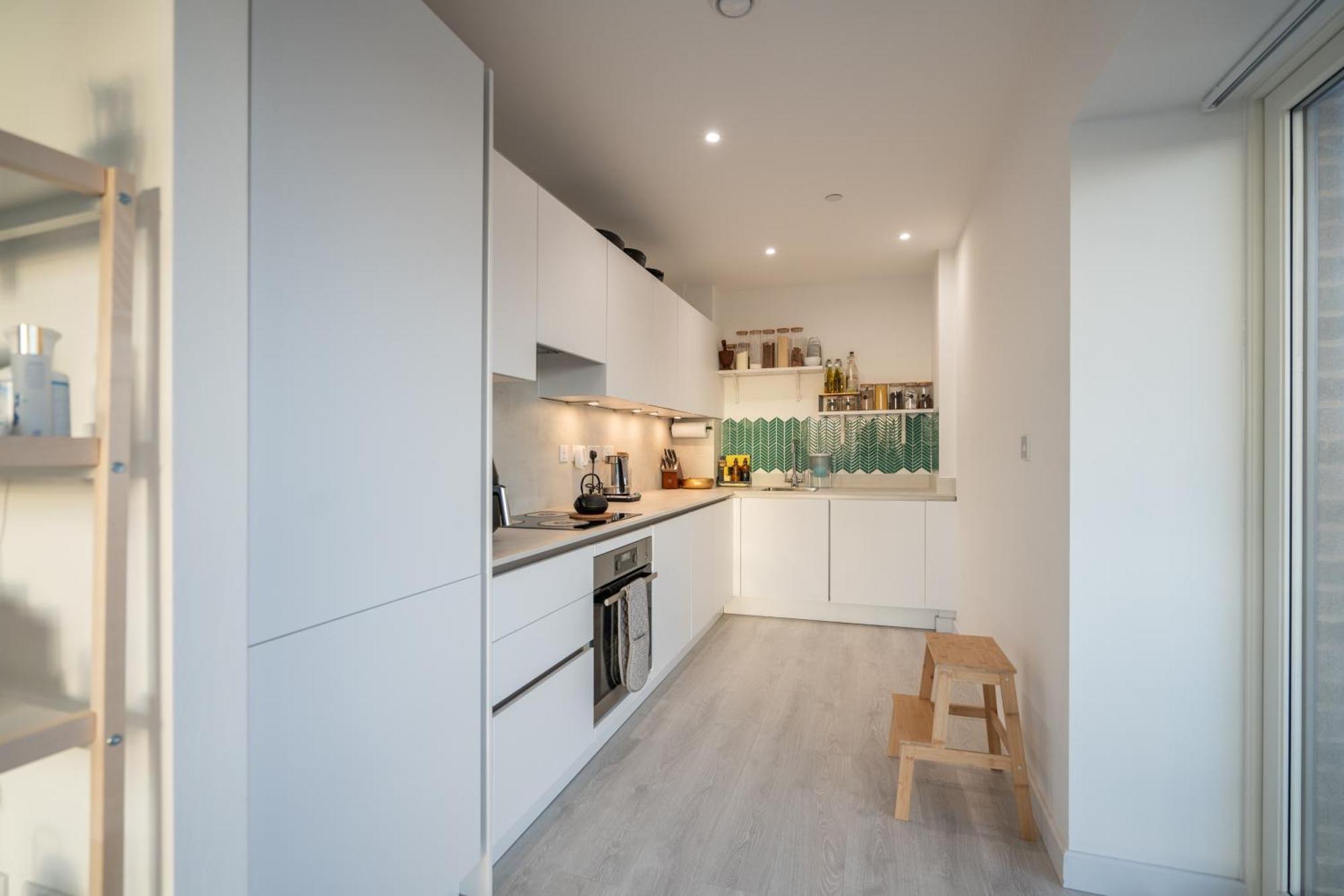 Apartamento Sunset Retreat: Steps From Heathrow/Twickenham Hounslow Exterior foto