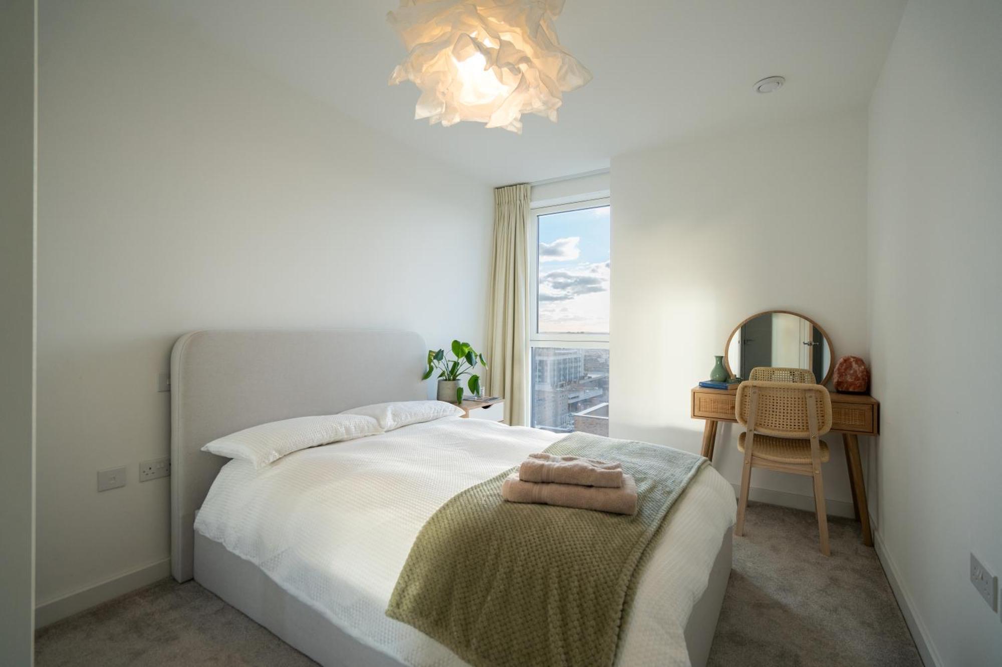 Apartamento Sunset Retreat: Steps From Heathrow/Twickenham Hounslow Exterior foto